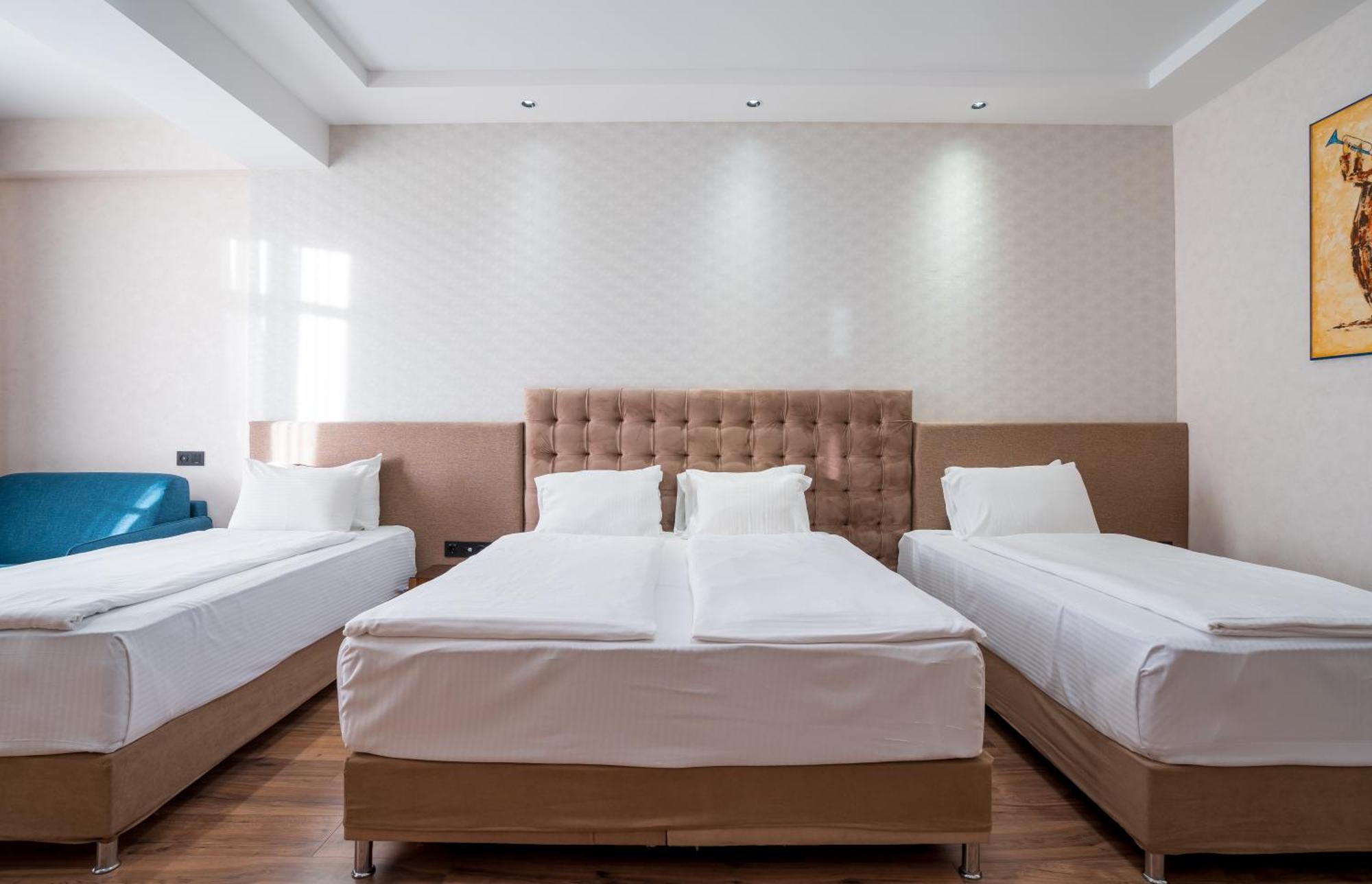 Olympus Hotel By Umbrella Tbilisi Exterior foto